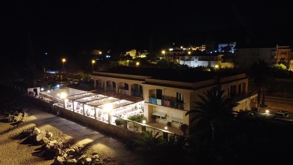 Hotel Ristorante La Lampara Gizzeria Luaran gambar