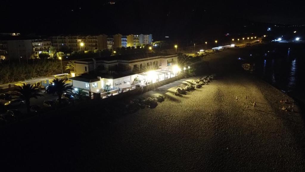 Hotel Ristorante La Lampara Gizzeria Luaran gambar