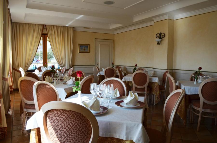 Hotel Ristorante La Lampara Gizzeria Luaran gambar