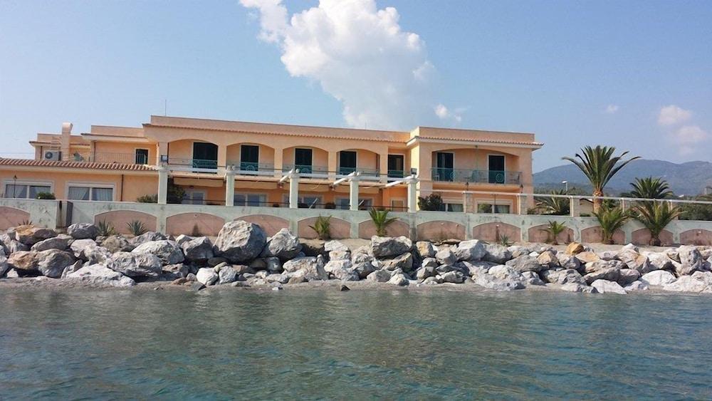 Hotel Ristorante La Lampara Gizzeria Luaran gambar
