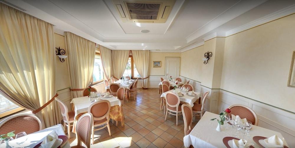 Hotel Ristorante La Lampara Gizzeria Luaran gambar